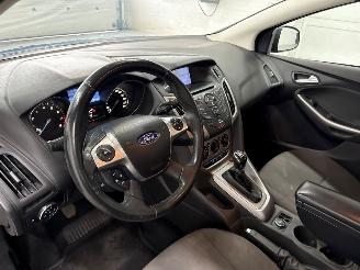 Ford Focus 1.0 Ti-VCT EcoBoost 12V 100 Combi/o  Benzine 998cc 74kW (101pk) FWD picture 12