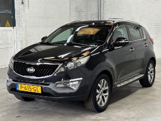 Avarii autoturisme Kia Sportage 1.6 GDI 16V 4x2 Jeep/SUV  Benzine 1.591cc 99kW (135pk) FWD 2014/7
