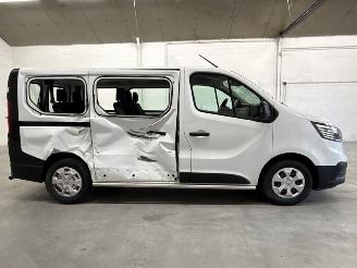 Renault Trafic Passenger 9 pers 2.0 dCi 16V 110 Bus  Diesel 1.995cc 81kW (110pk) FWD picture 6