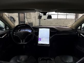 Tesla Model S Free Supercharge 85 Liftback  Elektrisch  270kW (367pk) RWD picture 12