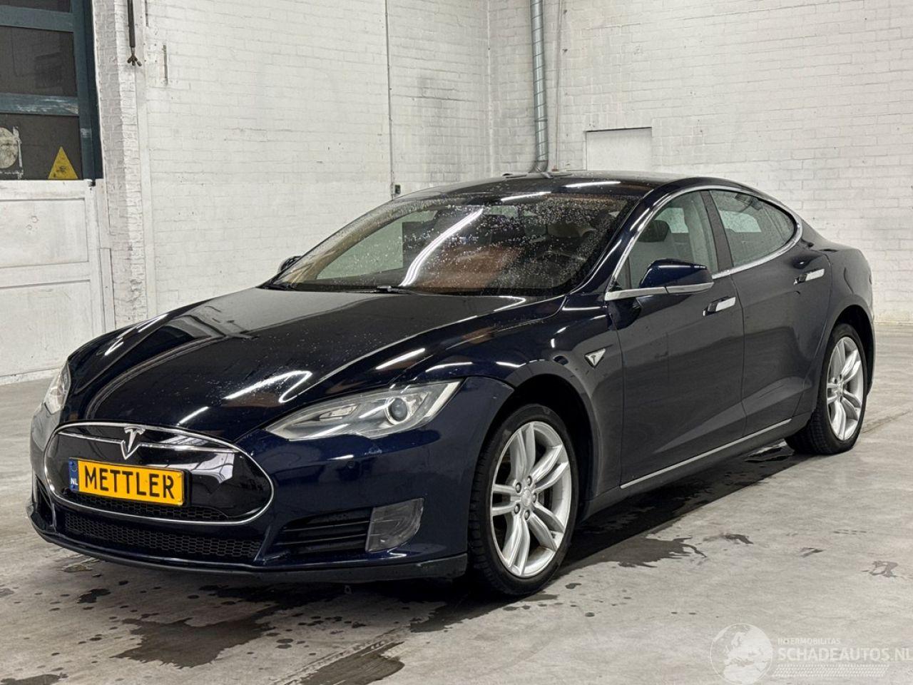 Tesla Model S Free Supercharge 85 Liftback  Elektrisch  270kW (367pk) RWD