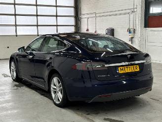 Tesla Model S Free Supercharge 85 Liftback  Elektrisch  270kW (367pk) RWD picture 3