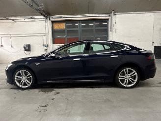 Tesla Model S Free Supercharge 85 Liftback  Elektrisch  270kW (367pk) RWD picture 2