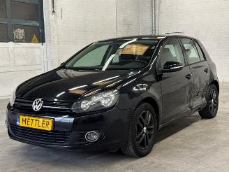 Damaged car Volkswagen Golf 1.2 TSI BlueMotion Hatchback  Benzine 1.197cc 77kW (105pk) FWD 2009/11