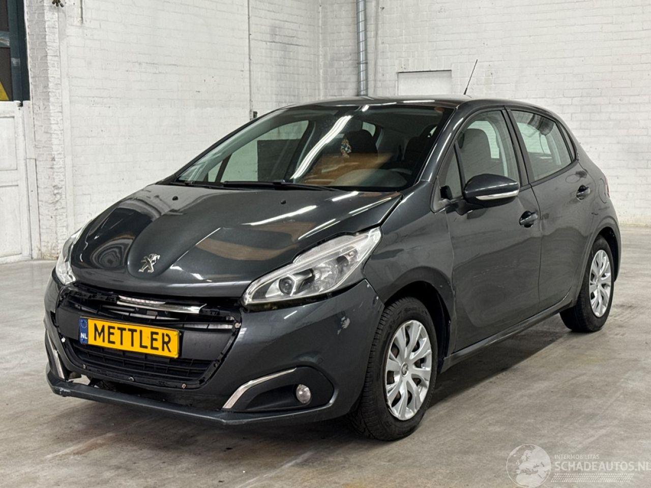 Peugeot 208 1.2 Vti 12V PureTech 82 Hatchback  Benzine 1.199cc 60kW (82pk) FWD