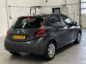 Peugeot 208 1.2 Vti 12V PureTech 82 Hatchback  Benzine 1.199cc 60kW (82pk) FWD picture 5