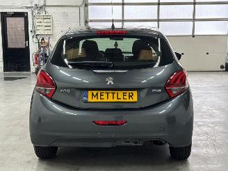Peugeot 208 1.2 Vti 12V PureTech 82 Hatchback  Benzine 1.199cc 60kW (82pk) FWD picture 4