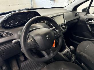 Peugeot 208 1.2 Vti 12V PureTech 82 Hatchback  Benzine 1.199cc 60kW (82pk) FWD picture 11