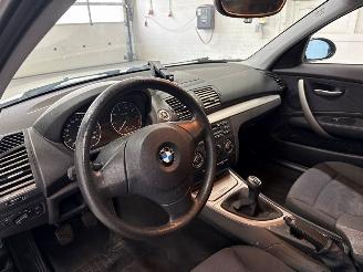 BMW 1-serie 116i 1.6 16V Hatchback 4Dr Benzine 1.597cc 90kW (122pk) RWD picture 12