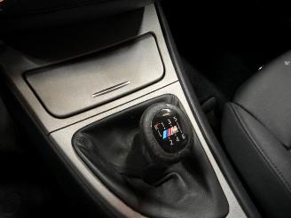 BMW 1-serie 116i 1.6 16V Hatchback 4Dr Benzine 1.596cc 85kW (116pk) RWD picture 17