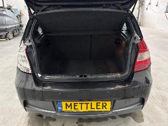 BMW 1-serie 116i 1.6 16V Hatchback 4Dr Benzine 1.596cc 85kW (116pk) RWD picture 9
