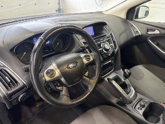Ford Focus 1.0 Ti-VCT EcoBoost 12V 125 Combi/o  Benzine 998cc 92kW (125pk) FWD picture 13