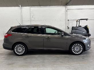 Ford Focus 1.0 Ti-VCT EcoBoost 12V 125 Combi/o  Benzine 998cc 92kW (125pk) FWD picture 6