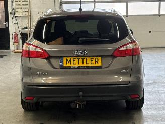 Ford Focus 1.0 Ti-VCT EcoBoost 12V 125 Combi/o  Benzine 998cc 92kW (125pk) FWD picture 4