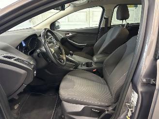 Ford Focus 1.0 Ti-VCT EcoBoost 12V 125 Combi/o  Benzine 998cc 92kW (125pk) FWD picture 11