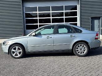 Volvo S-40 2.4 20V Sedan 4Dr Benzine 2.435cc 103kW (140pk) FWD picture 2