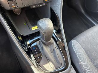 Toyota Yaris 1.5 12V Hybrid 115 Hatchback  Elektrisch Benzine 1.490cc 85kW (116pk) FWD picture 21