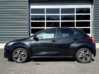 Toyota Yaris 1.5 12V Hybrid 115 Hatchback  Elektrisch Benzine 1.490cc 85kW (116pk) FWD picture 2
