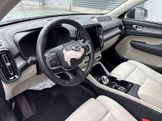 Volvo XC40 2.0 B4 16V Mild Hybrid Autom. SUV  Elektrisch Benzine 1.969cc 145kW (197pk) FWD picture 14