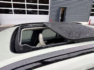 Volvo XC40 2.0 B4 16V Mild Hybrid Autom. SUV  Elektrisch Benzine 1.969cc 145kW (197pk) FWD picture 28