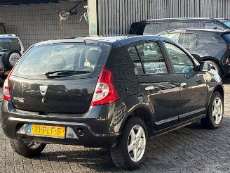 Dacia Sandero 1.2 16V Hatchback  Benzine 1.149cc 55kW (75pk) FWD picture 5