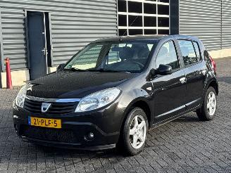 Unfallwagen Dacia Sandero 1.2 16V Hatchback  Benzine 1.149cc 55kW (75pk) FWD 2011/2