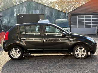 Dacia Sandero 1.2 16V Hatchback  Benzine 1.149cc 55kW (75pk) FWD picture 6