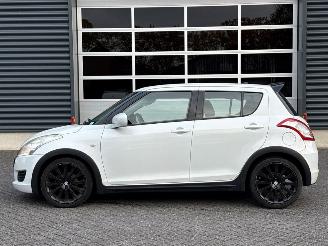 Suzuki Swift 1.2 16V Hatchback  Benzine 1.242cc 69kW (94pk) FWD picture 2