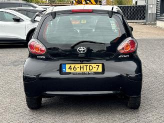 Toyota Aygo 1.0 12V VVT-i Hatchback  Benzine 998cc 50kW (68pk) FWD picture 4