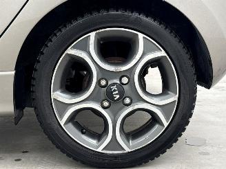 Kia Picanto 1.2 16V Hatchback  Benzine 1.248cc 63kW (86pk) FWD picture 22