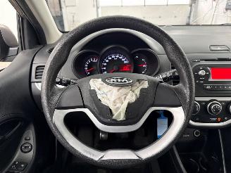 Kia Picanto 1.2 16V Hatchback  Benzine 1.248cc 63kW (86pk) FWD picture 13
