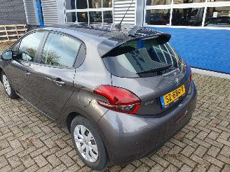 Peugeot 208 1.2 PureTech Blue Lion picture 3