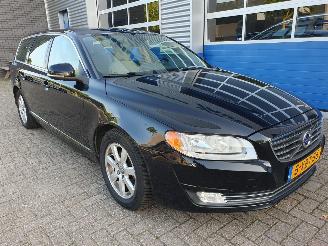 Coche accidentado Volvo V-70 AUTOMAAT 1.6 D2 Nordic+ 2014/7