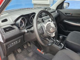 Suzuki Swift 1.2 Style Smart Hybrid picture 17