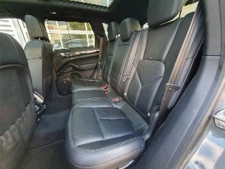 Porsche Cayenne 4.8 S automaat picture 28