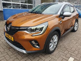 Voiture accidenté Renault Captur 1.3 TCe 140 Zen Hybrid Automaat 2022/4