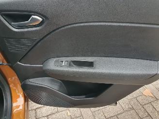 Renault Captur 1.3 TCe 140 Zen Hybrid Automaat picture 27