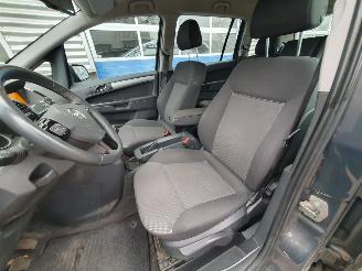 Opel Zafira 1.6 Cosmo 7 Persoons picture 12