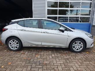 Opel Astra ASTRA 1.2 turbo 81kW picture 6