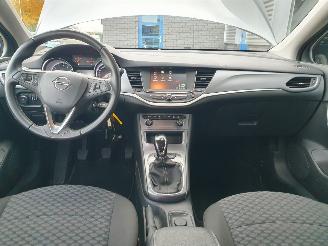 Opel Astra ASTRA 1.2 turbo 81kW picture 15