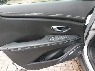 Renault Scenic 1.3 TCe Initiale Paris Automaat picture 12