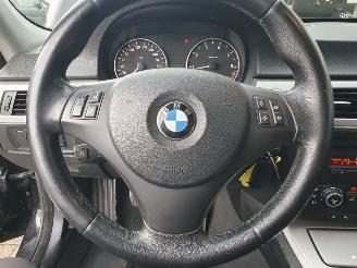 BMW 3-serie Touring 320i picture 16