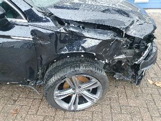 Volkswagen Tiguan 1.4 TSI Comfortline Business R-line picture 14