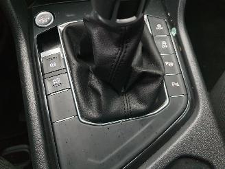 Volkswagen Tiguan 1.4 TSI Comfortline Business R-line picture 29