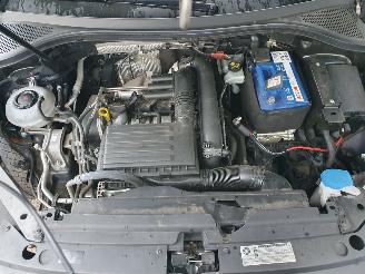 Volkswagen Tiguan 1.4 TSI Comfortline Business R-line picture 9