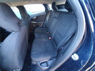 Volvo V-40 2.0 D2 Kinetic Automaat picture 25