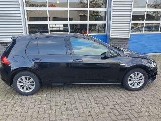 Volkswagen Golf 1.0 TSI Trendline picture 6