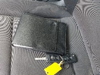 Volkswagen Golf 1.0 TSI Trendline picture 21