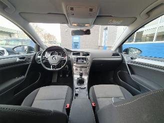 Volkswagen Golf 1.0 TSI Trendline picture 15