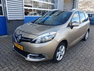 Unfallwagen Renault Grand-scenic 1.2 TCe R-Cinéma 2014/8